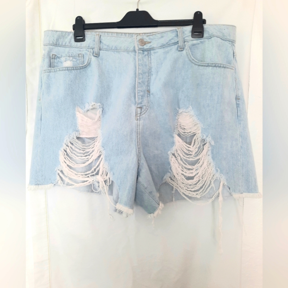 Forever 21 Retro High Rise Plus Size Distress Sexy Denim Blue Jeans Short S 18